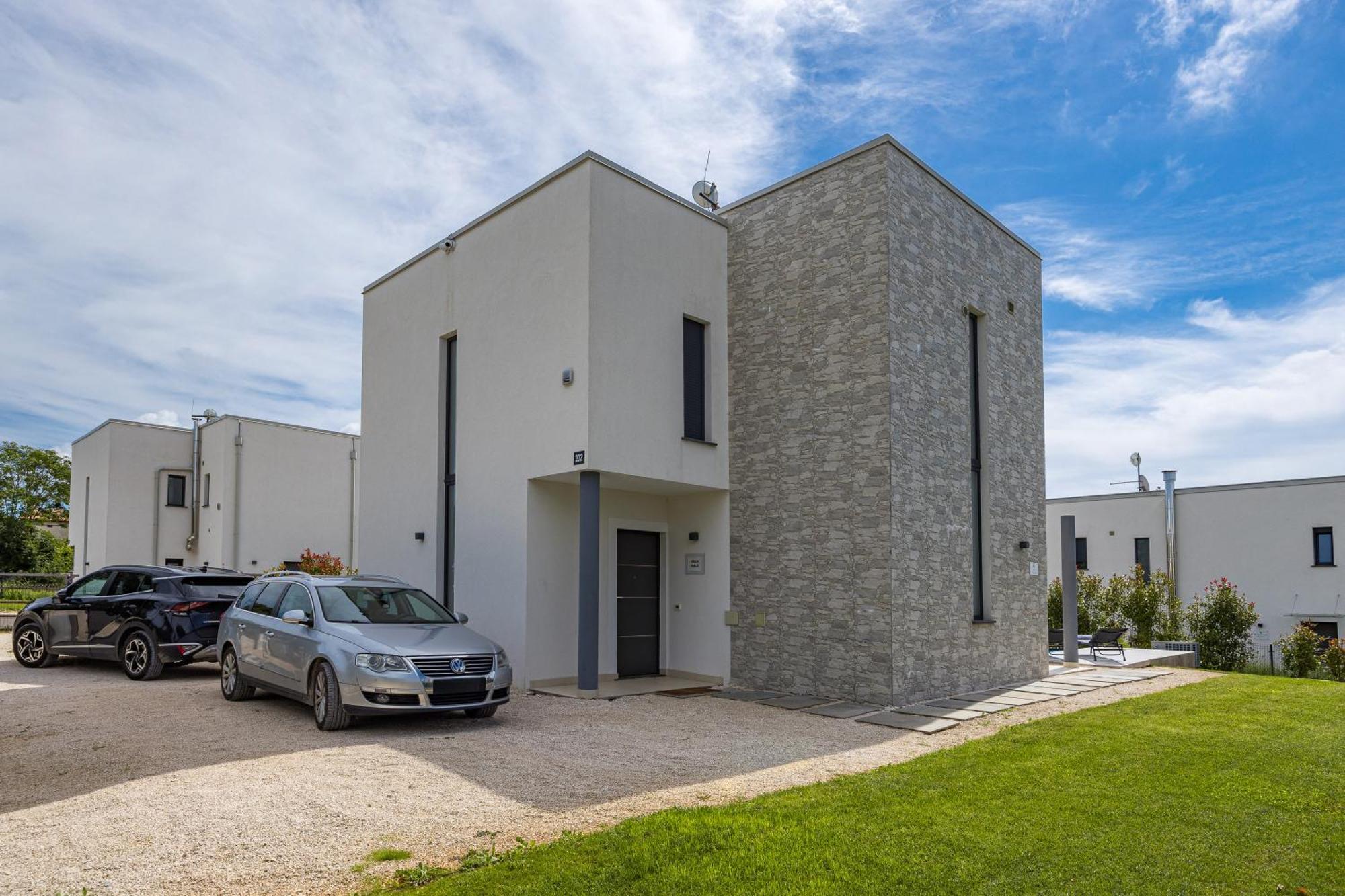 Villa Kalu 1 Krnica Bagian luar foto